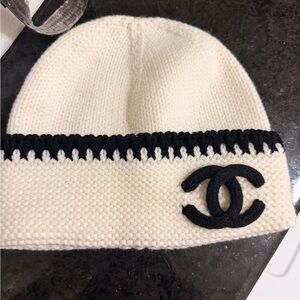CHANEL Cream and Black Knit Hat